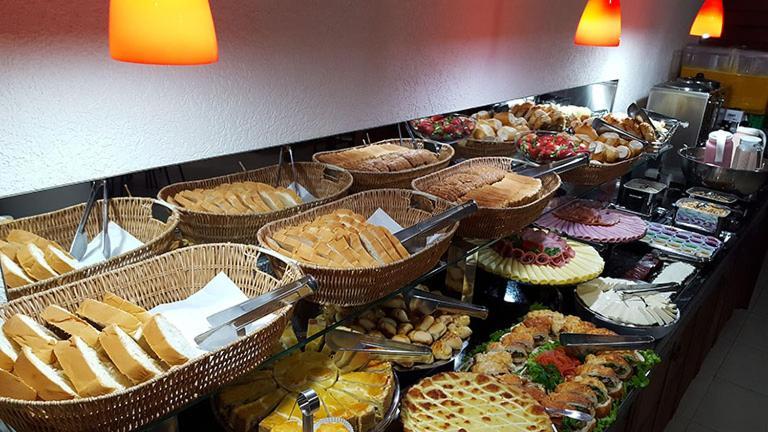 Roma'S Hotel อูมัวรามา ภายนอก รูปภาพ